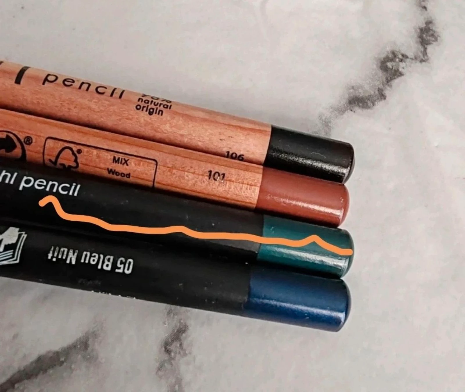 3 crayons khôl yeux et lèvres – photo 2